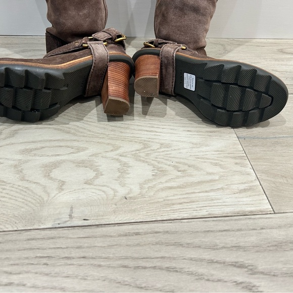 PRADA BOOTS - WORN ONCE, SIZE 38 - Picture 4 of 9